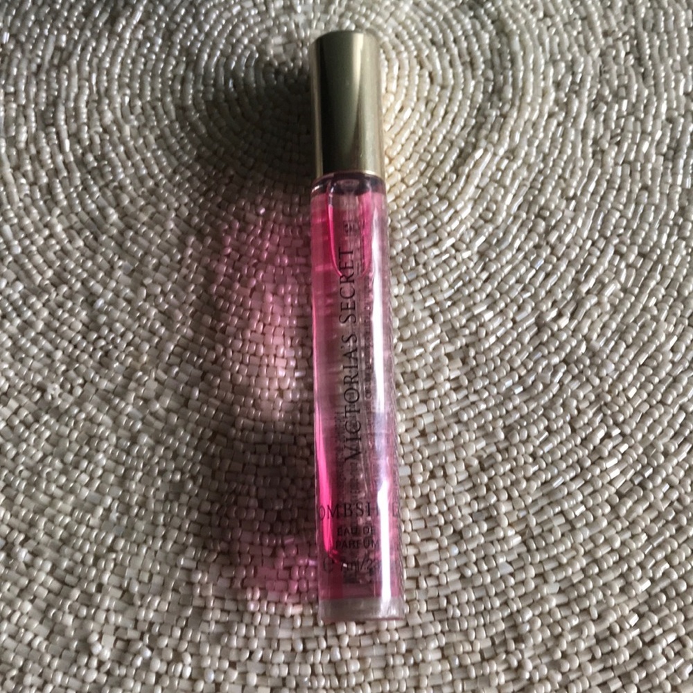 🆕💗Victoria’s Secret Rollerball in Bombshell